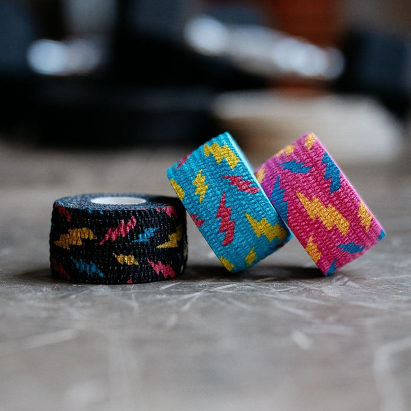 1,5″ Color Mix (Black, Blue, Pink) Narrow Weightlifting thumb Tapes with Flash design (3 Rolls) - Warm Body Cold Mind